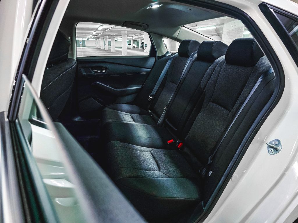Used 2025 Honda Accord SE image 16