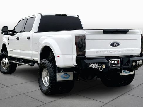 Used 2017 Ford F350 XLT w/ XLT Value Package image 11