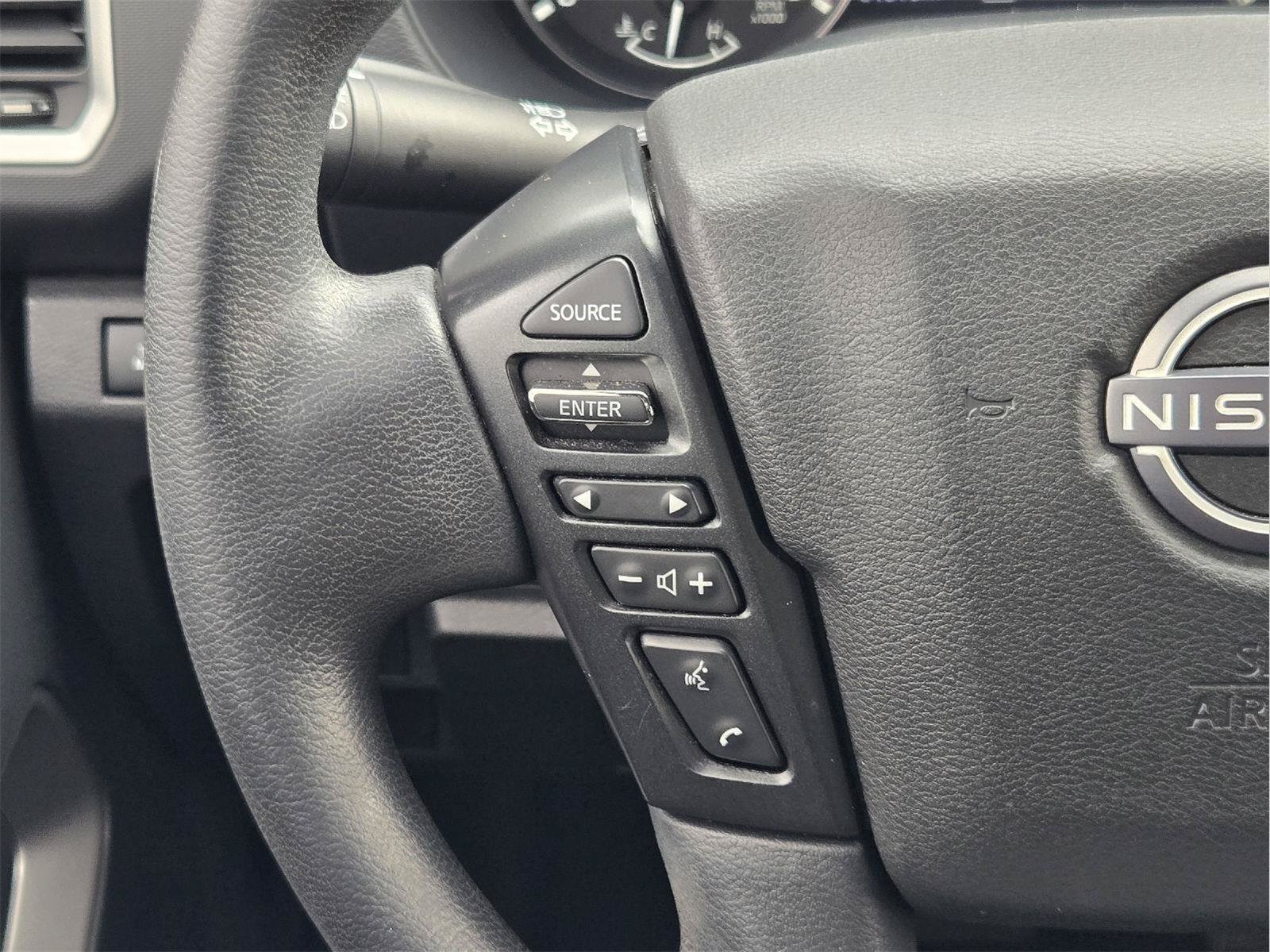 Used 2022 Nissan Frontier SV RWD image 26