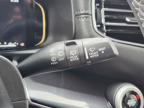 Used 2024 Jeep Wagoneer 4WD w/ Premium Group I image 37