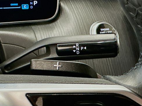 Used 2025 Mercedes-Benz C 300 4MATIC Sedan image 24