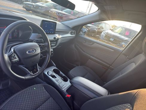 Used 2023 Ford Escape Active AWD/4WD image 26