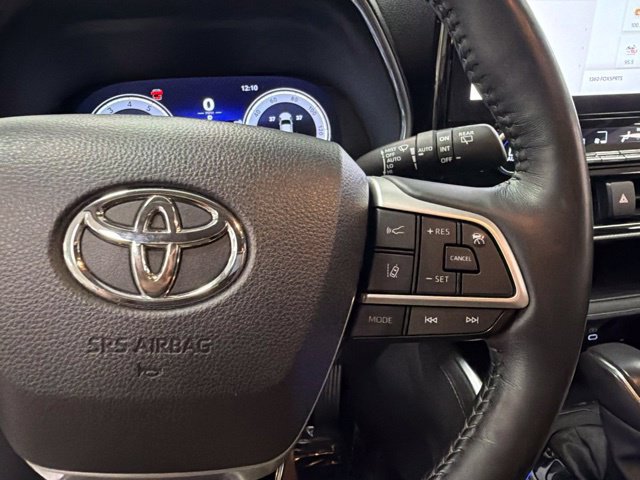 Used 2024 Toyota Highlander Platinum AWD/4WD image 28