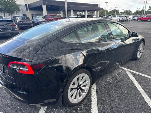 Used 2022 Tesla Model 3 Long Range AWD/4WD image 4