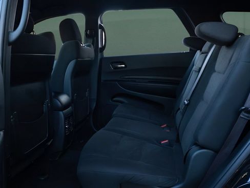 Used 2023 Dodge Durango GT RWD image 11
