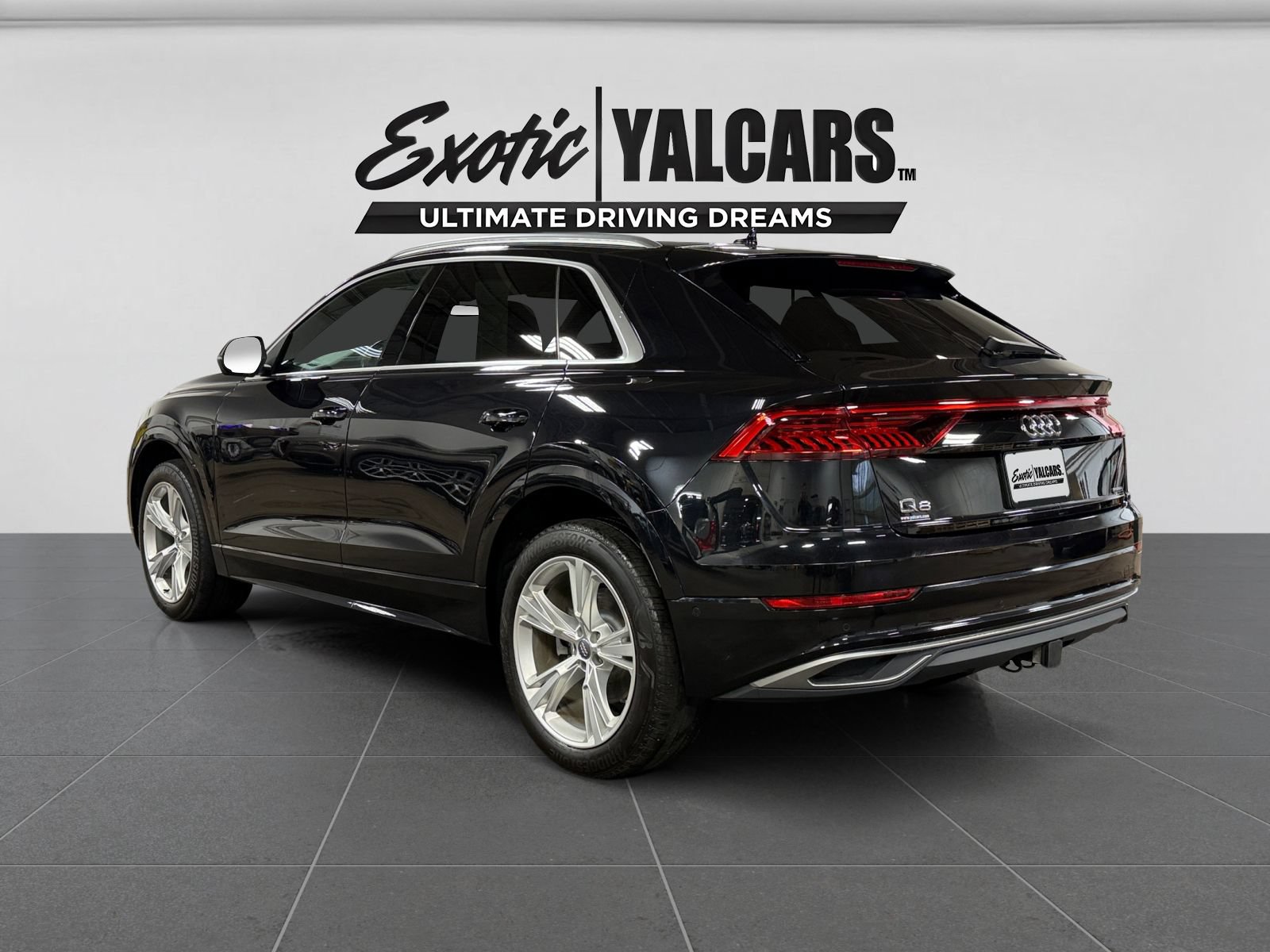 Used 2019 Audi Q8 Premium Plus w/ Premium Plus AWD/4WD image 3