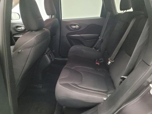 Used 2015 Jeep Cherokee Latitude w/ Trailer Tow Group image 18