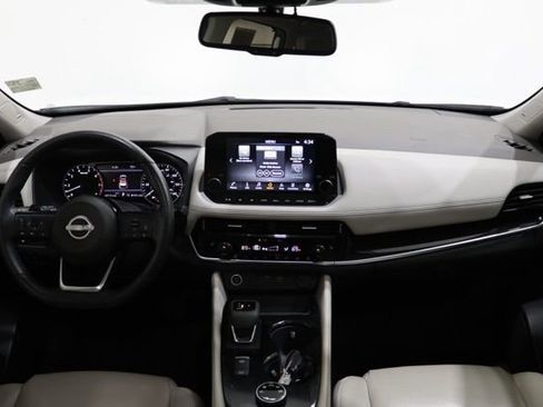 Used 2023 Nissan Rogue SL w/ SL Premium Package image 13