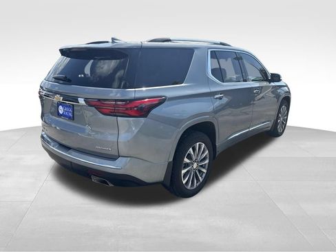 Used 2023 Chevrolet Traverse Premier AWD/4WD image 7