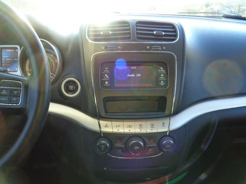 Used 2016 Dodge Journey SXT image 22