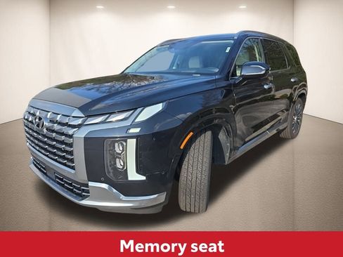 Used 2024 Hyundai Palisade Calligraphy image 11