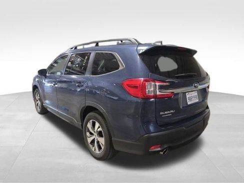 Used 2025 Subaru Ascent Premium image 5
