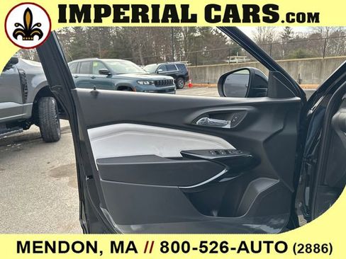 New 2026 Chevrolet Trax LT w/ Driver Confidence Package FWD image 18