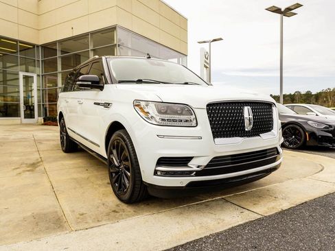 Used 2021 Lincoln Navigator L Black Label w/ Special Edition Package image 4