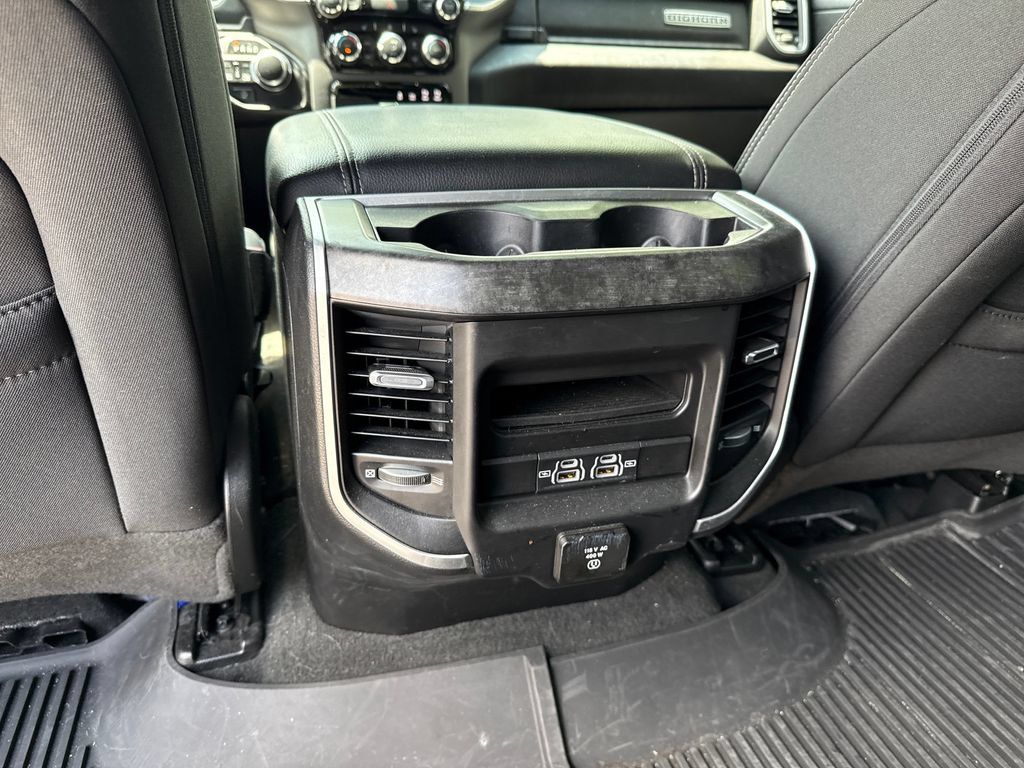 Used 2022 RAM 1500 Big Horn AWD/4WD image 22