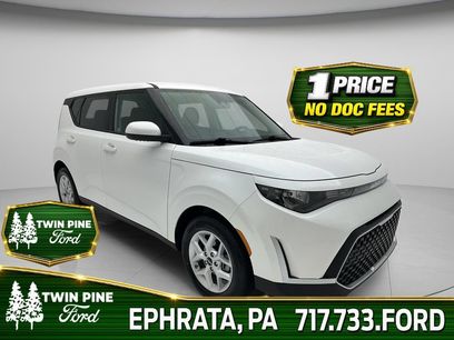 Used 2025 Kia Soul LX w/ LX Technology Package
