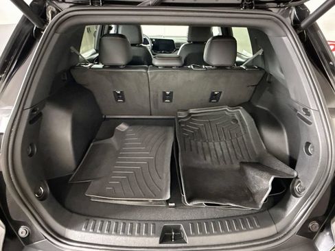 Used 2025 Chevrolet Equinox RS w/ Safety and Technology Package AWD/4WD image 29