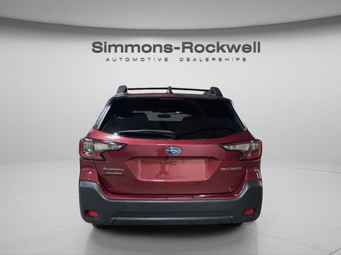 Used 2024 Subaru Outback Premium image 6