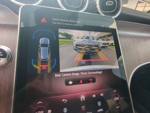 New 2025 Mercedes-Benz GLC 350e 4MATIC image 7