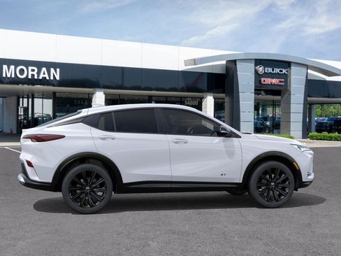 New 2026 Buick Envista Sport Touring image 5