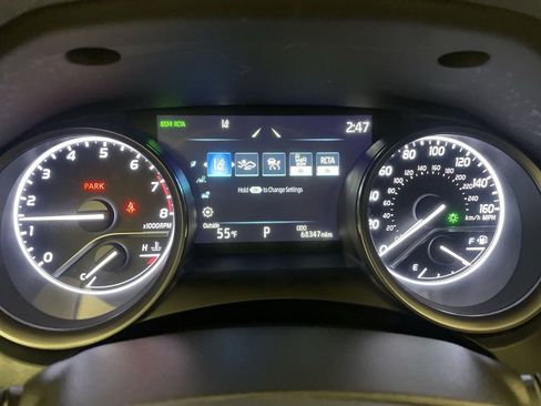 Used 2022 Toyota Camry SE w/ Convenience Package image 6