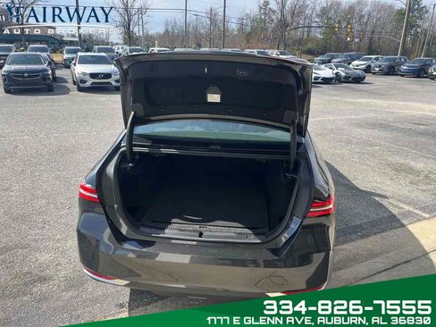 Used 2024 BMW 530i w/ Premium Package RWD image 25