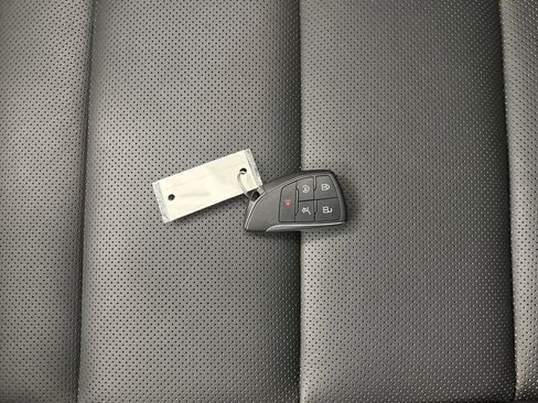 Used 2023 Buick Envision Essence w/ Technology Package I image 53