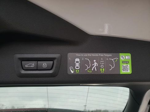 New 2026 BMW X5 xDrive50e w/ M Sport Package image 8