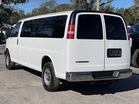 Used 2017 Chevrolet Express 3500 LT w/ LT Preferred Equipment Group image 12