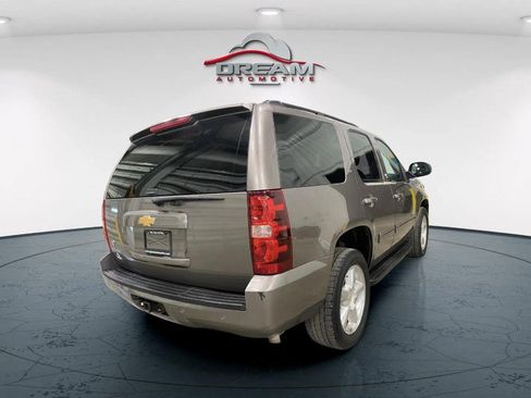 Used 2013 Chevrolet Tahoe LT w/ Luxury Package AWD/4WD image 17
