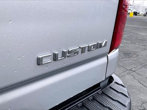 Used 2023 Chevrolet Silverado 2500 Custom w/ Custom Value Package image 8