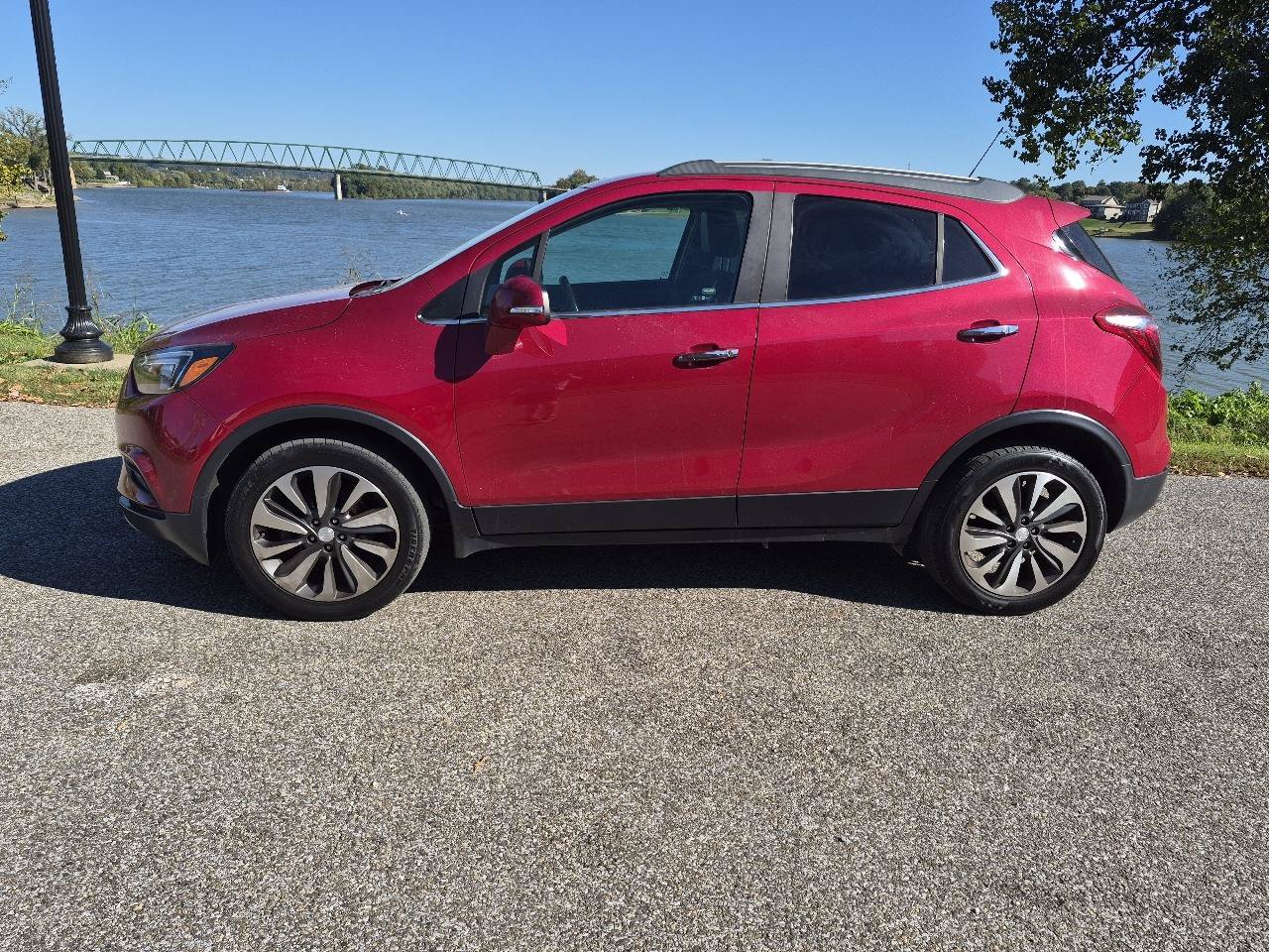 Used 2018 Buick Encore Preferred FWD image 2