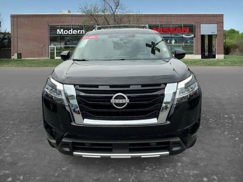 Certified 2023 Nissan Pathfinder Platinum w/ Cargo Package AWD/4WD image 6