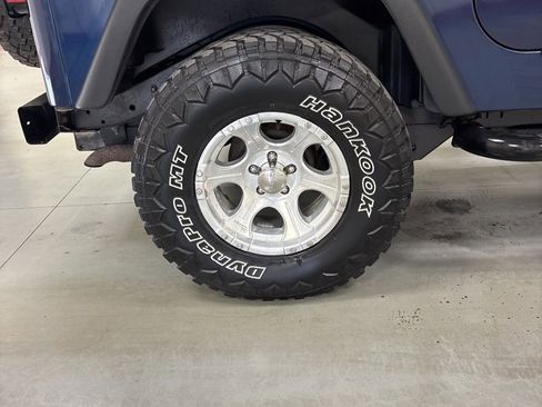 Used 2004 Jeep Wrangler 4WD w/ 30" Tire & Wheel Group image 24