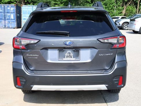 Used 2020 Subaru Outback Limited AWD/4WD image 5