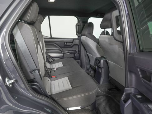 Used 2025 Toyota 4Runner TRD Off-Road image 10