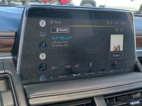 Used 2022 Chevrolet Suburban Z71 w/ Z71 Off-Road Package image 14