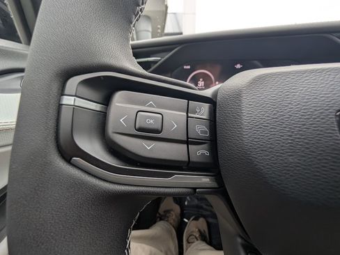 New 2026 Jeep Cherokee Overland image 19