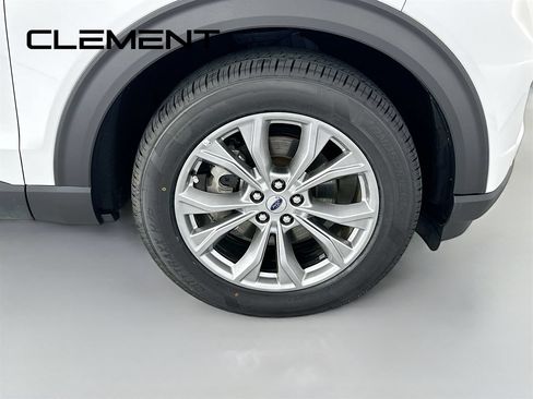 Used 2024 Ford Explorer Limited AWD/4WD image 38
