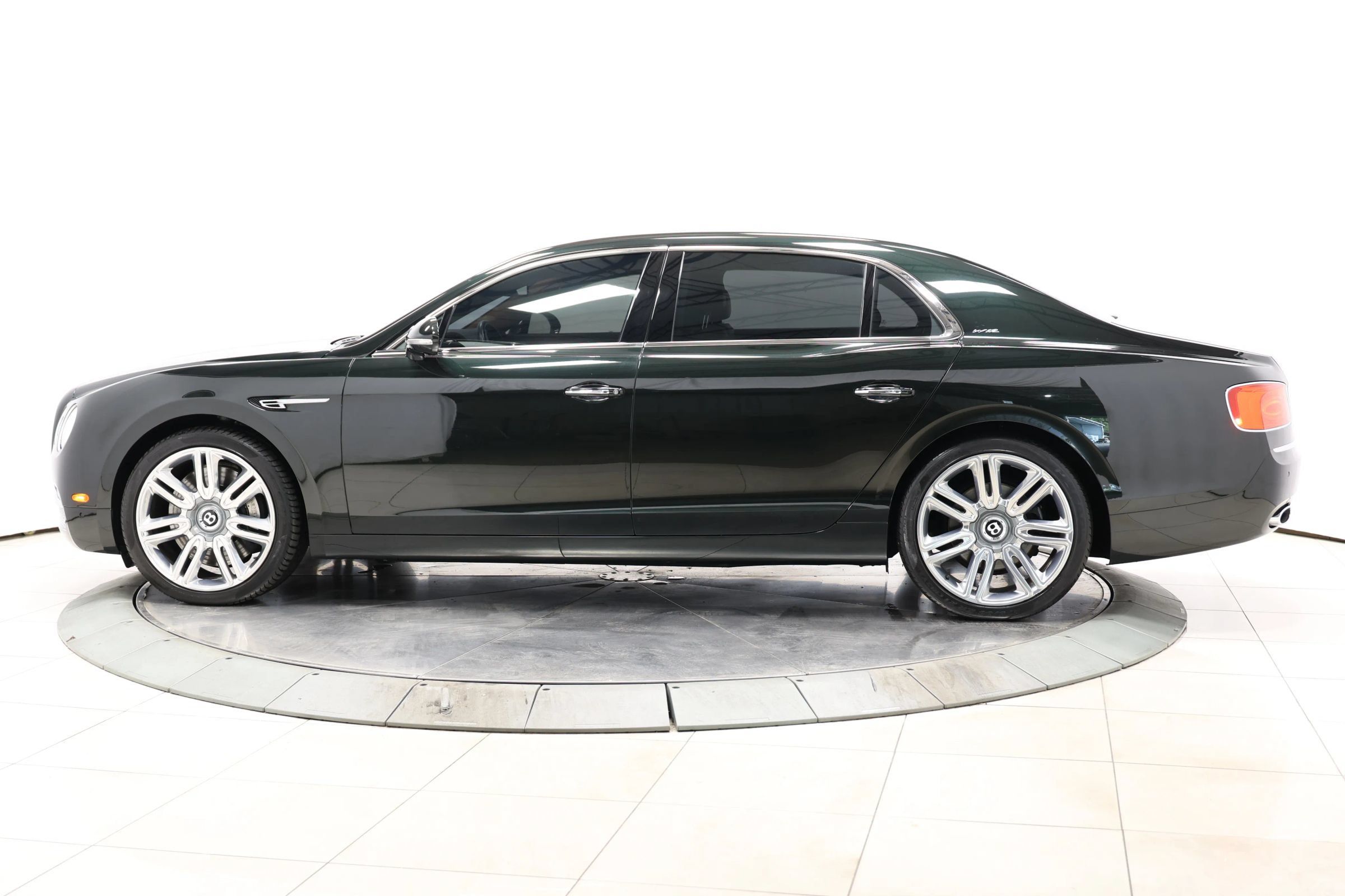Used 2016 Bentley Flying Spur W12 AWD/4WD image 9