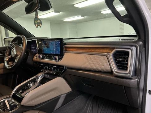 Certified 2023 GMC Canyon Denali AWD/4WD image 29