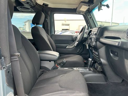 Used 2014 Jeep Wrangler Sport w/ Quick Order Package 24S AWD/4WD image 30