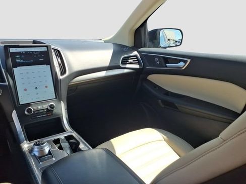 Used 2024 Ford Edge SEL AWD/4WD image 13
