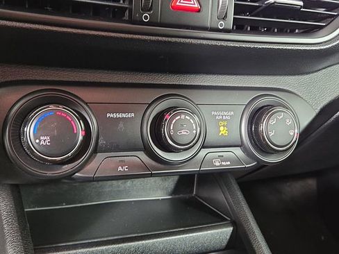 Certified 2024 Kia Forte LXS image 21