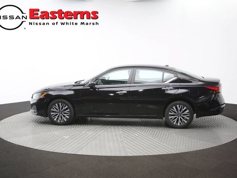 Used 2023 Nissan Altima 2.5 SV AWD/4WD image 59
