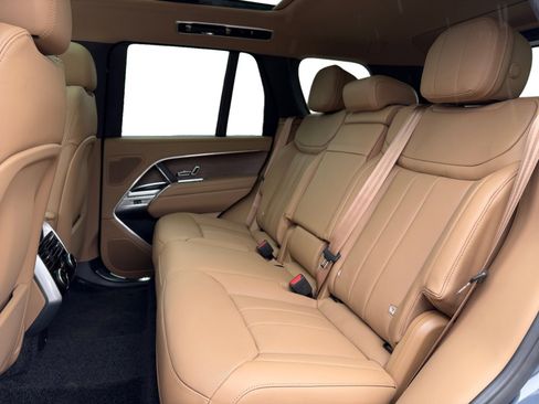 New 2026 Land Rover Range Rover SE AWD/4WD image 16