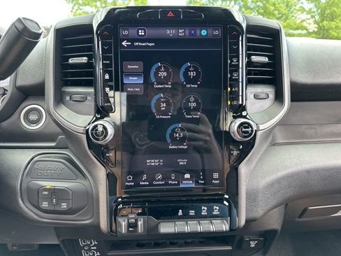 New 2025 RAM 2500 Tradesman image 36