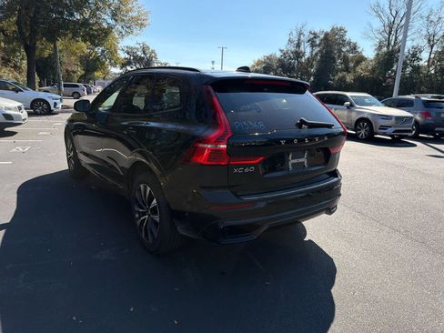 Certified 2023 Volvo XC60 B5 Plus w/ Climate Package image 13