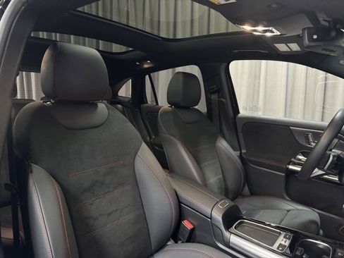 Used 2024 Mercedes-Benz GLA 250 4MATIC image 10