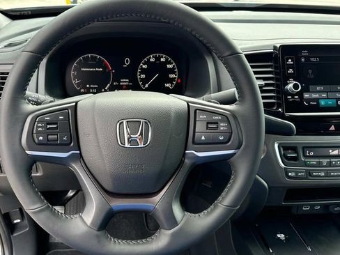 New 2026 Honda Ridgeline Sport image 9